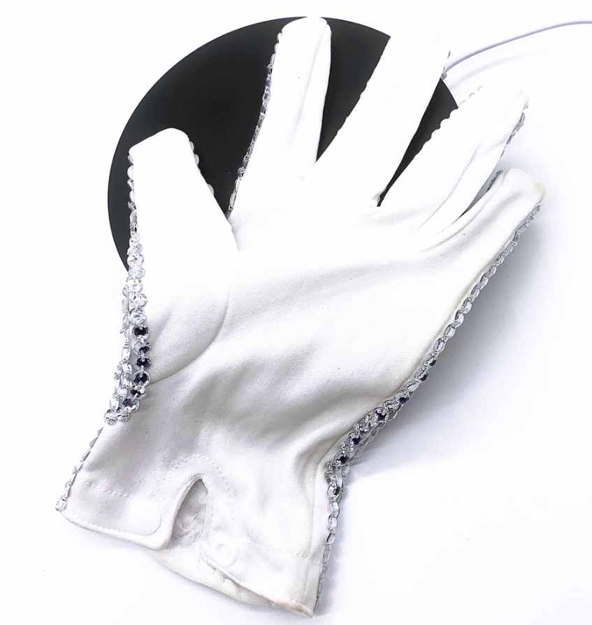 Handmade crystal gloves